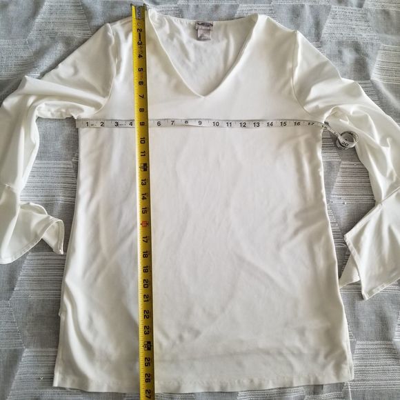 Chico's Travelers V neck Flutter Sleeve Ivory Top Size 0 - Picture 7 of 10